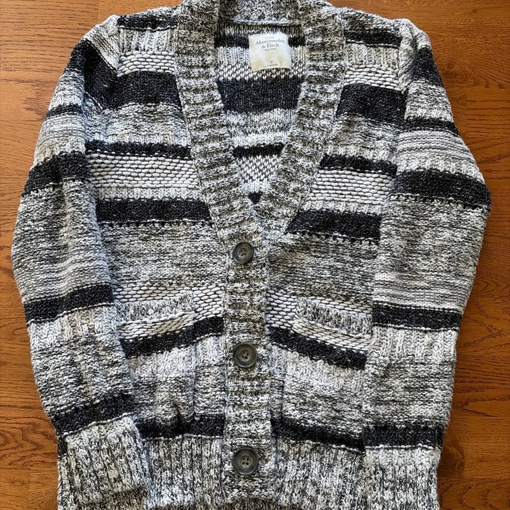 Abercrombie Cardigan Sweater Women Knit Boyfriend Pockets M Striped Black Gray V